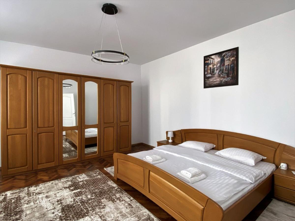 Ely'S Place Сибиу Экстерьер фото