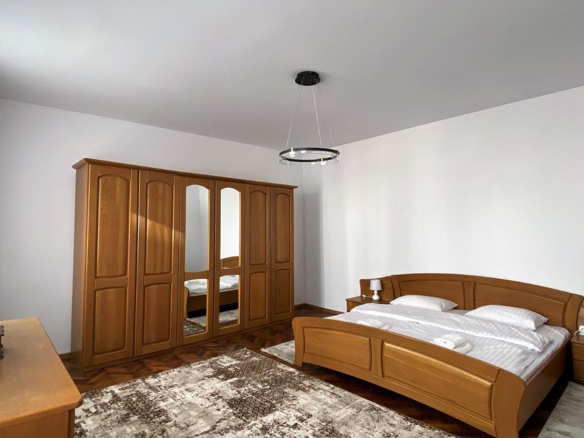 Ely'S Place Сибиу Экстерьер фото