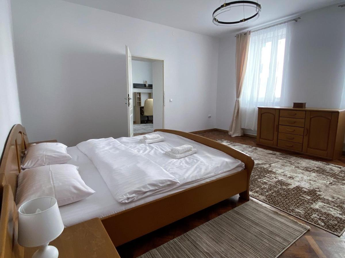 Ely'S Place Сибиу Экстерьер фото